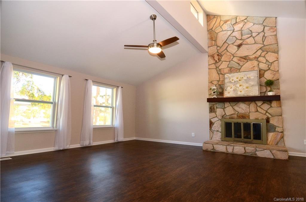 6820 Pence Road Charlotte, NC 28227 - Photo 2 of 17 Gallery Image 2