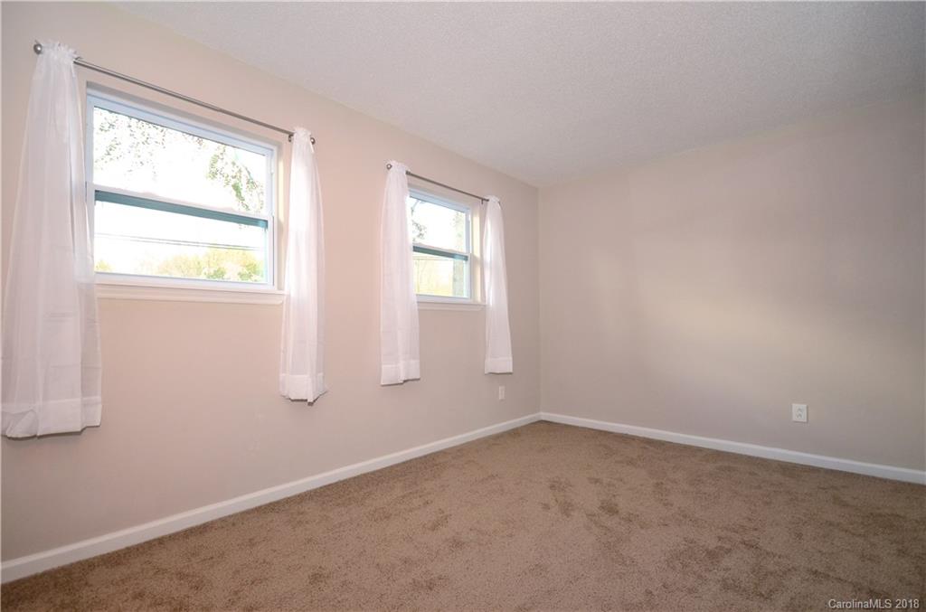 6820 Pence Road Charlotte, NC 28227 - Photo 11 of 17 Gallery Image 11