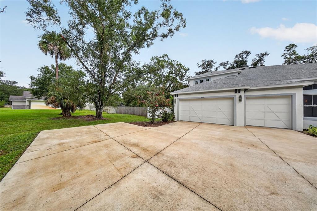 2304 Clement Road Lutz, FL 33549 - Photo 77 of 85
