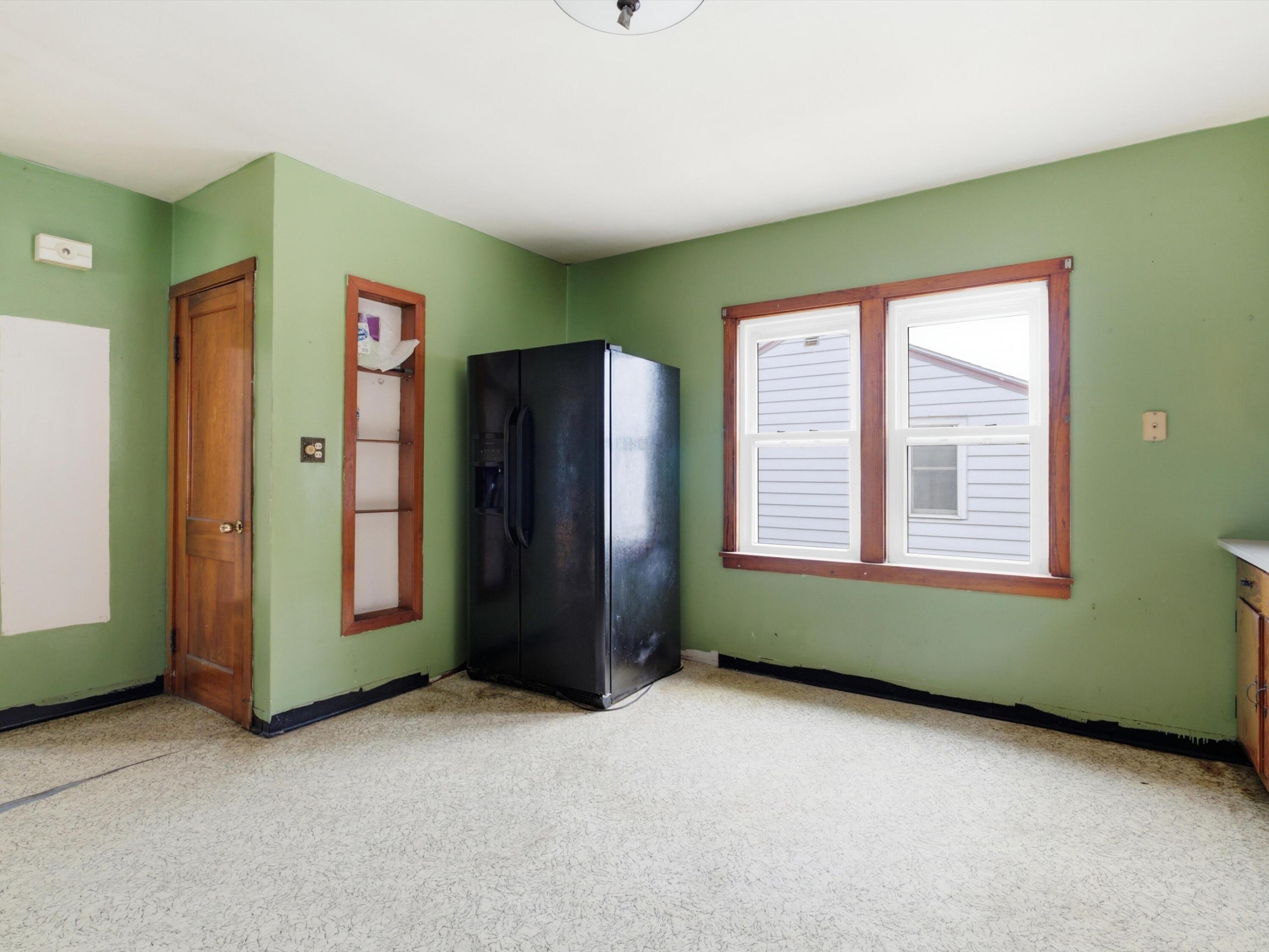 2619 14th Street Two Rivers, WI 54241 - Photo 8 of 23 13-DSC02440