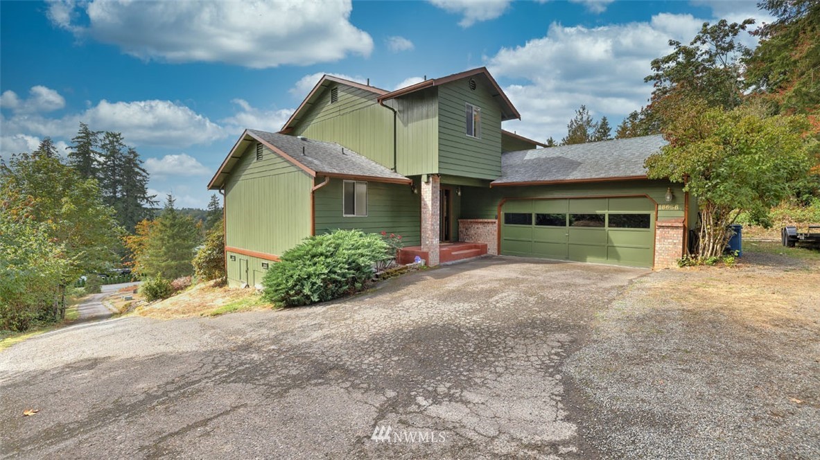 18636 East Spring Lake Drive Southeast Renton, WA 98058 - Photo 2 of 31 Gallery Image 2