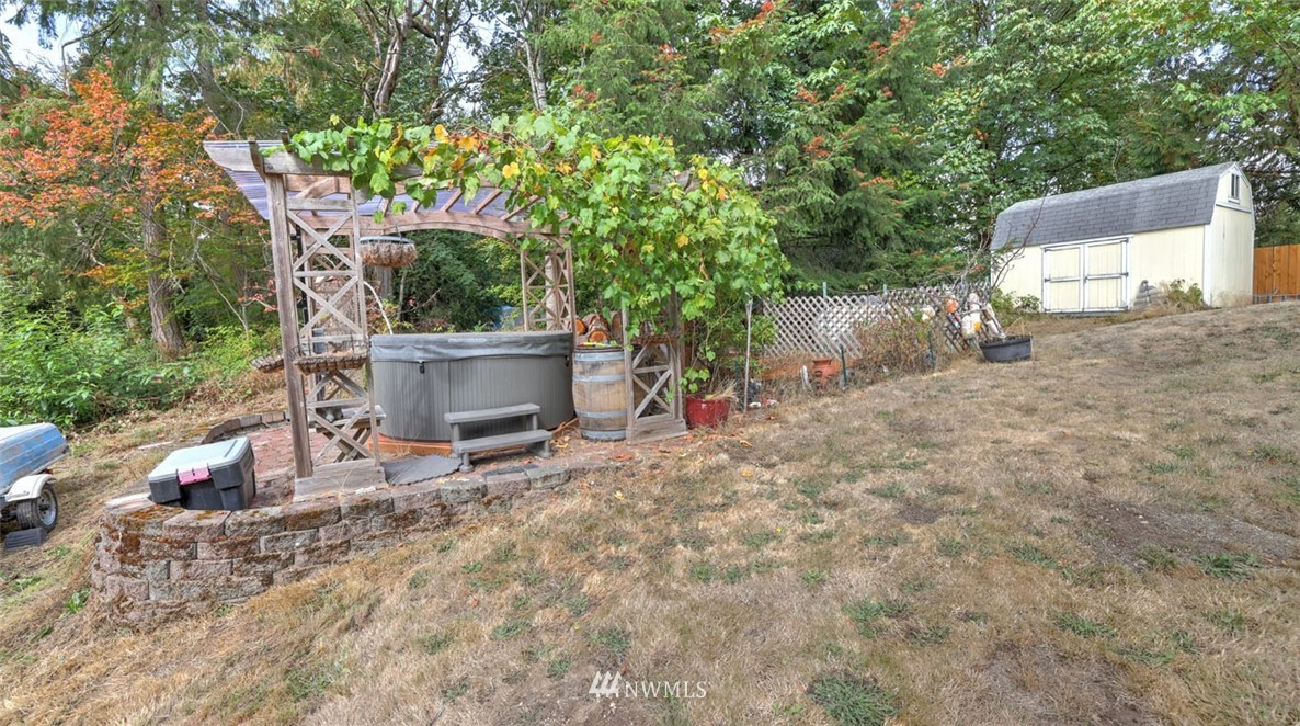 18636 East Spring Lake Drive Southeast Renton, WA 98058 - Photo 26 of 31 Gallery Image 26