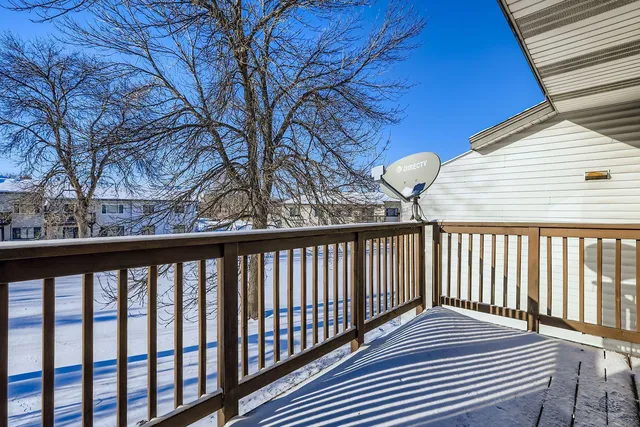 $169,900 | 20 94th Circle Northwest, Unit 203NW, Coon Rapids, MN 55448