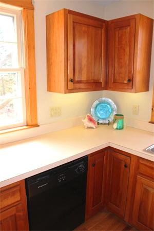 9 Doanne Road Gloucester, MA 01930 - Photo 11 of 28 Gallery Image 11