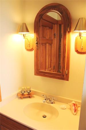 9 Doanne Road Gloucester, MA 01930 - Photo 13 of 28 Gallery Image 13