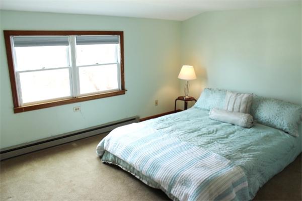 9 Doanne Road Gloucester, MA 01930 - Photo 5 of 28 Gallery Image 5