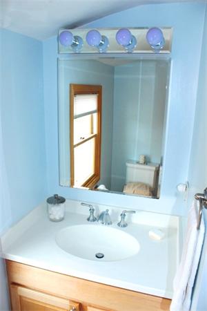 9 Doanne Road Gloucester, MA 01930 - Photo 6 of 28 Gallery Image 6