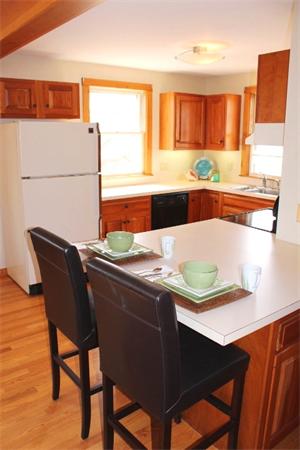 9 Doanne Road Gloucester, MA 01930 - Photo 10 of 28 Gallery Image 10