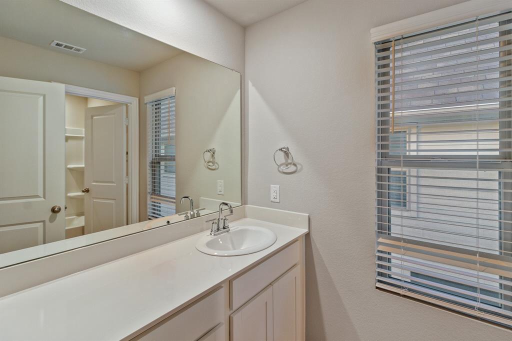 3839 Barnett Road Rowlett, TX 75089 - Photo 11 of 16