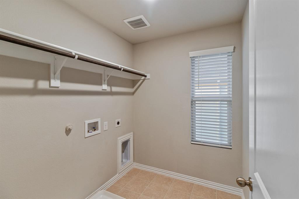 3839 Barnett Road Rowlett, TX 75089 - Photo 14 of 16