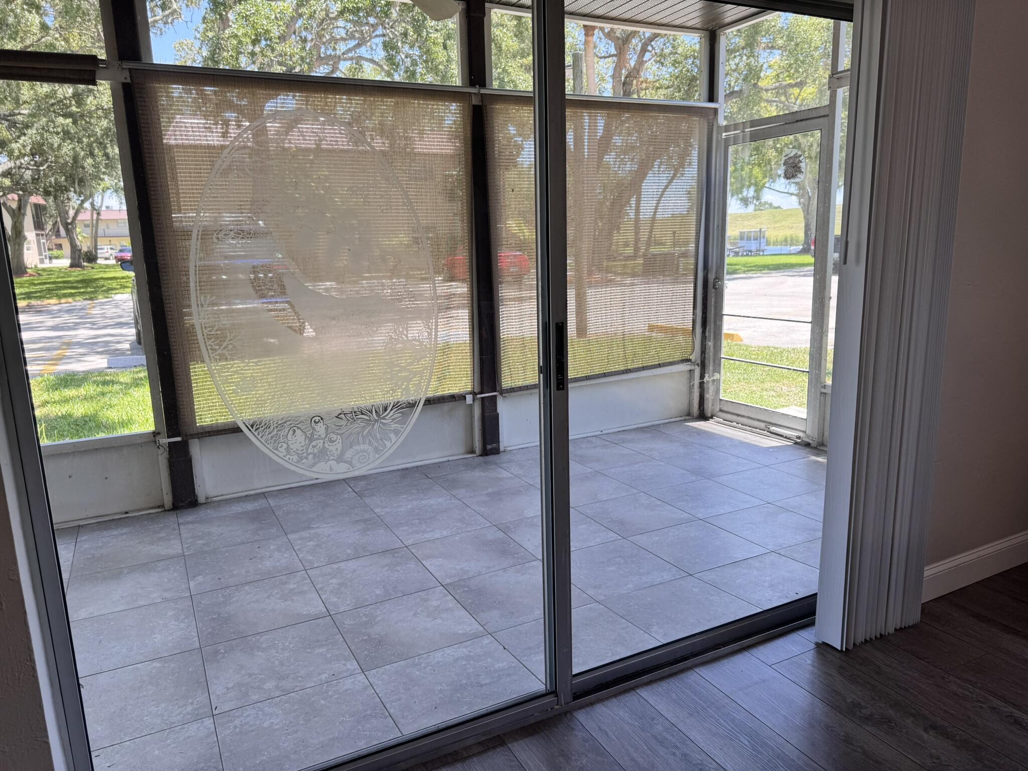 3124 Highway 441, Unit J1 Okeechobee, FL 34974 - Photo 4 of 40 a view of an empty room and window