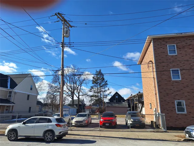 $1,000 | 2 Jefferson Avenue, Unit 8, Endicott, NY 13760