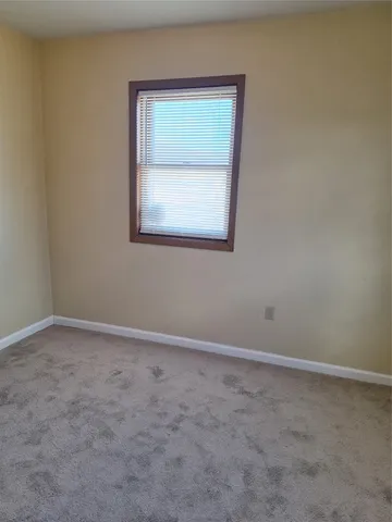 $1,000 | 2 Jefferson Avenue, Unit 8, Endicott, NY 13760