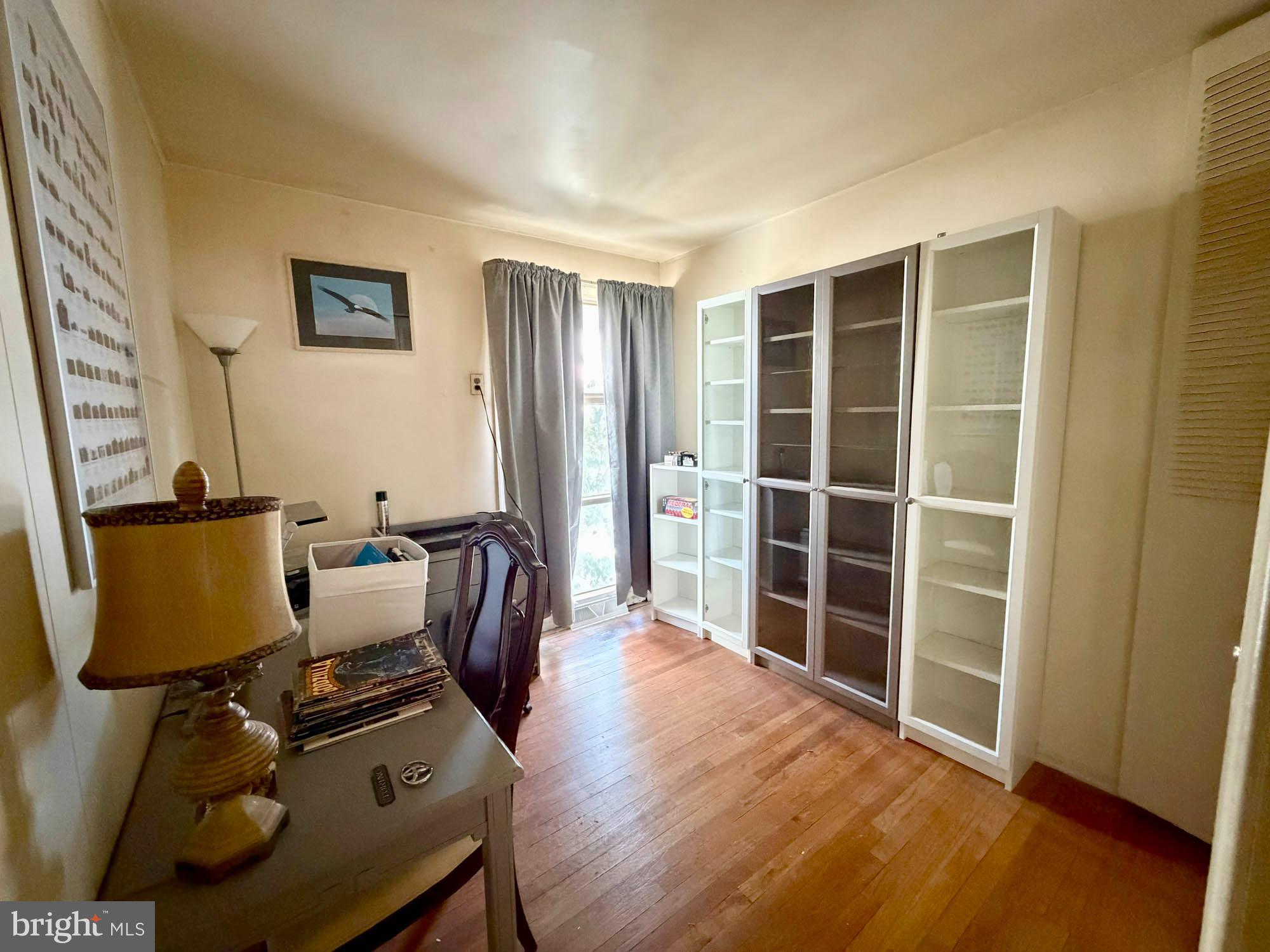 7404 Knollwood Road Baltimore, MD 21286 - Photo 9 of 21