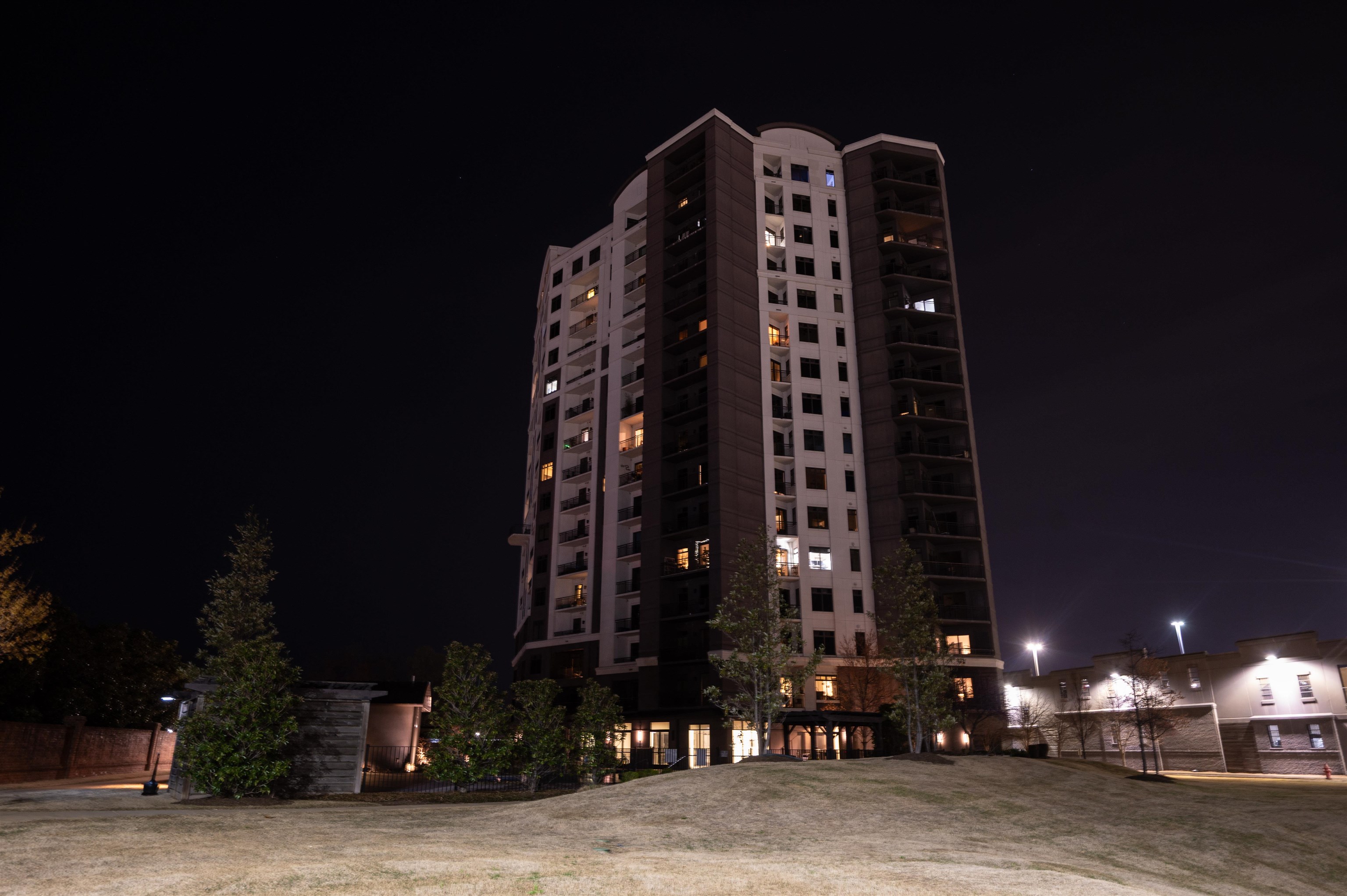 717 Riverside Drive, Unit 903 Memphis, TN 38103 - Photo 38 of 40