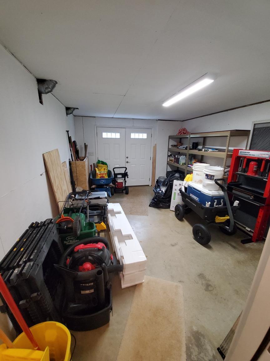 4260 Edenshire Road Roanoke, VA 24014 - Photo 13 of 19 Storage