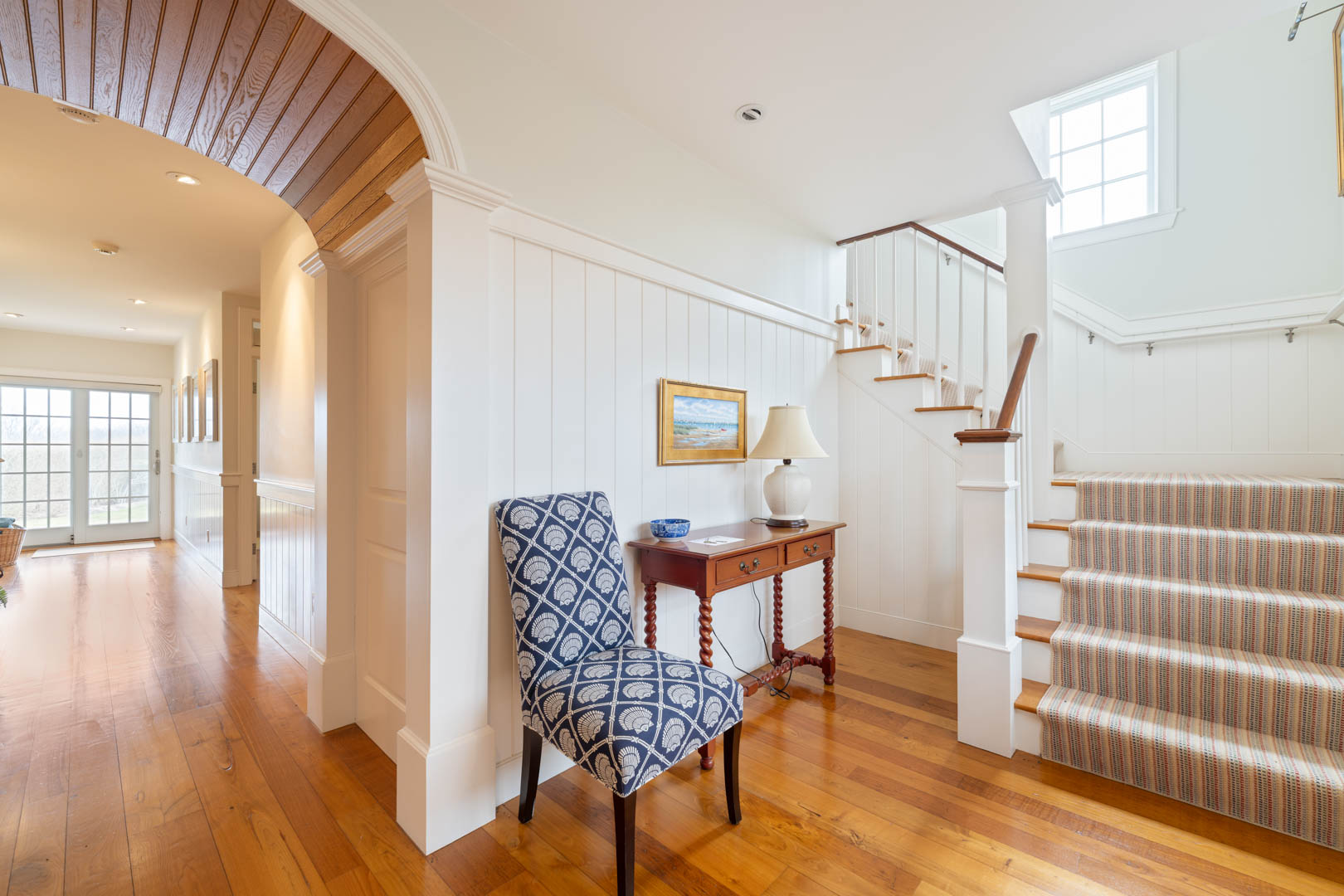5 Surrey Avenue Nantucket, MA 02554 - Photo 10 of 26 Entry