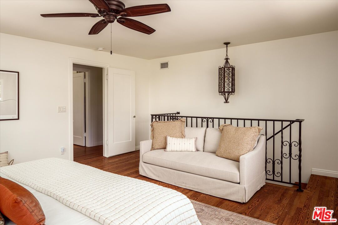 2064 Ames Street Los Angeles, CA 90027 - Photo 29 of 49