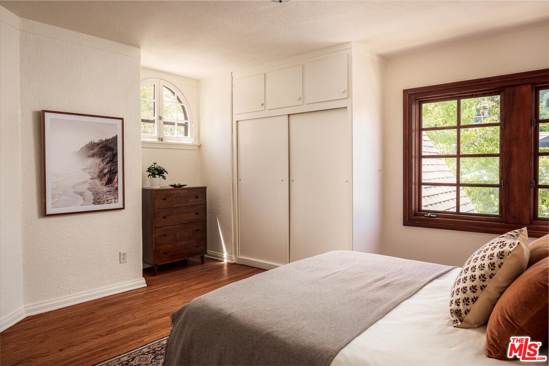 2064 Ames Street Los Angeles, CA 90027 - Photo 33 of 49