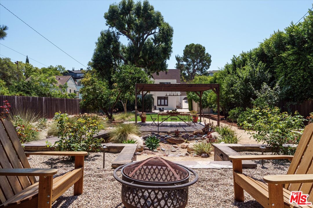 2064 Ames Street Los Angeles, CA 90027 - Photo 40 of 49