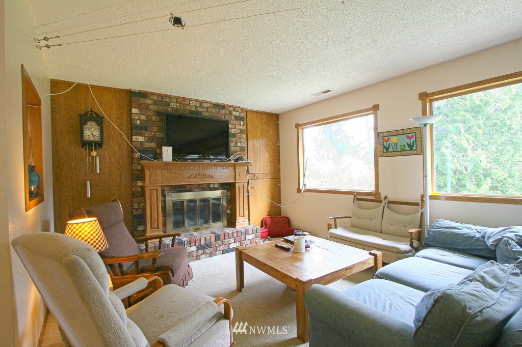 1214 Roland Street Bellingham, WA 98229 - Photo 2 of 15 Gallery Image 2