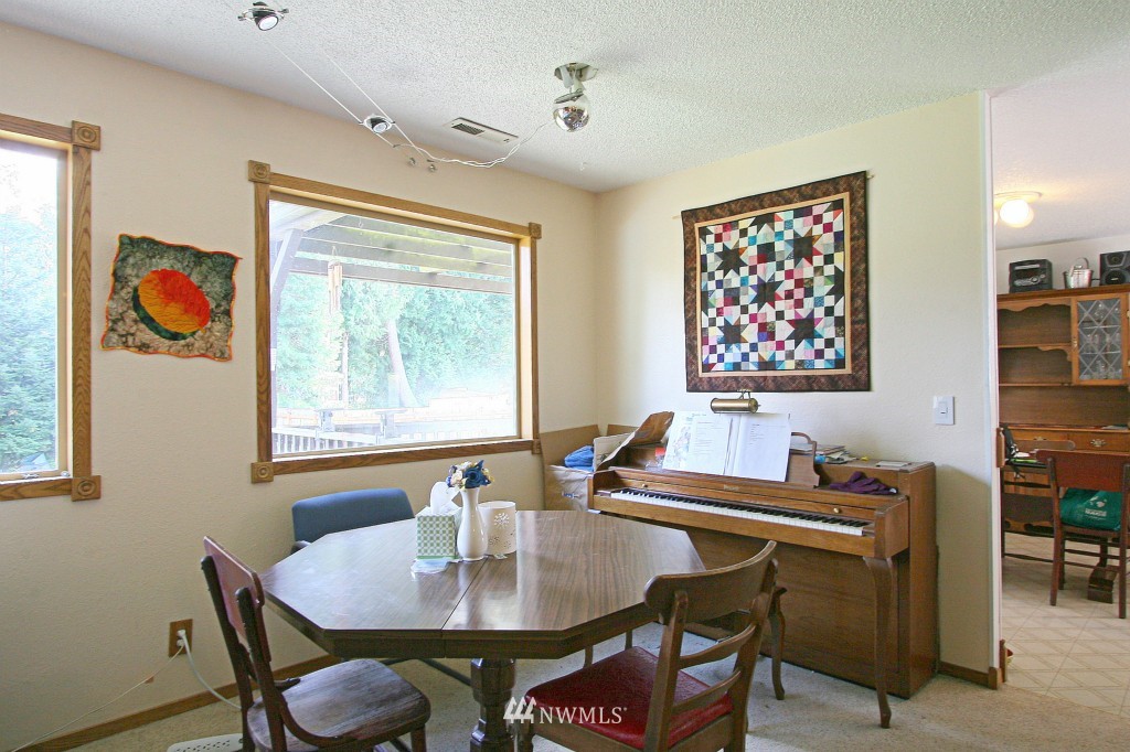 1214 Roland Street Bellingham, WA 98229 - Photo 5 of 15 Gallery Image 5
