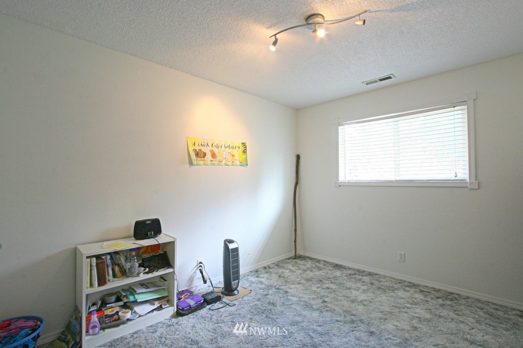1214 Roland Street Bellingham, WA 98229 - Photo 10 of 15 Gallery Image 10