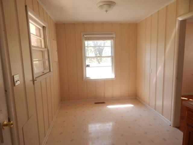 915 West Spring Street Lebanon, TN 37087 - Photo 5 of 10 Eat-In Kitchen