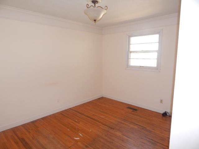 915 West Spring Street Lebanon, TN 37087 - Photo 7 of 10 Bedroom 2