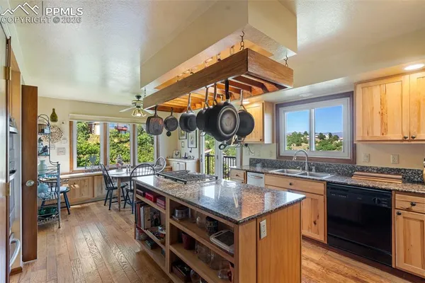 $948,000 | 340 Thames Drive, Colorado Springs, CO 80906