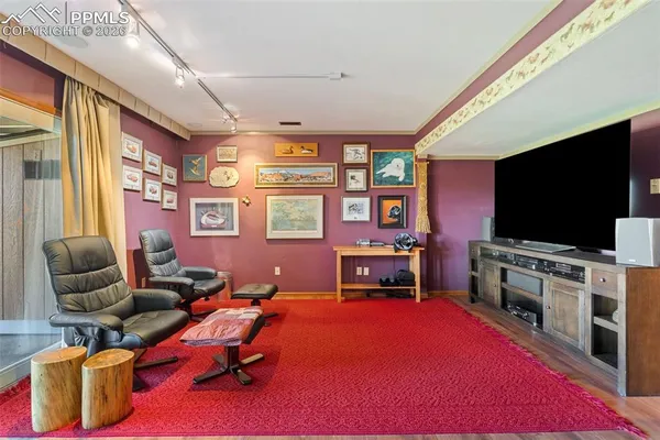 $948,000 | 340 Thames Drive, Colorado Springs, CO 80906