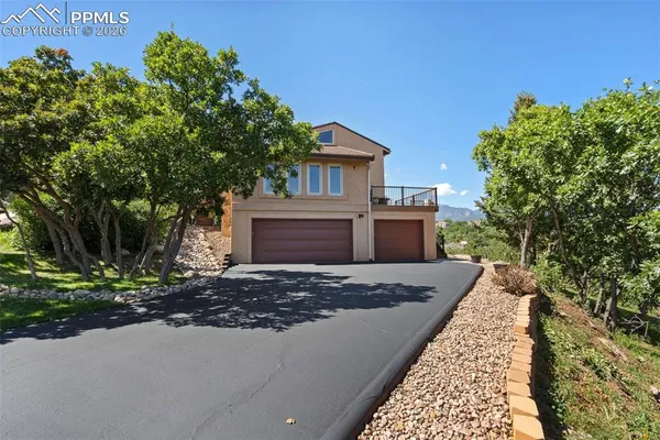$948,000 | 340 Thames Drive, Colorado Springs, CO 80906