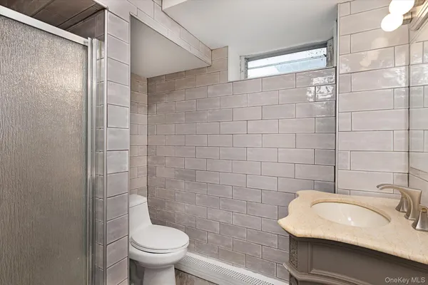 $849,000 | 966 Tyrus Court, Merrick, NY 11566