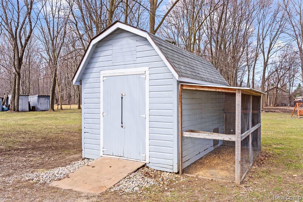 8629 Canada Road Birch Run, MI 48415 - Photo 42 of 44