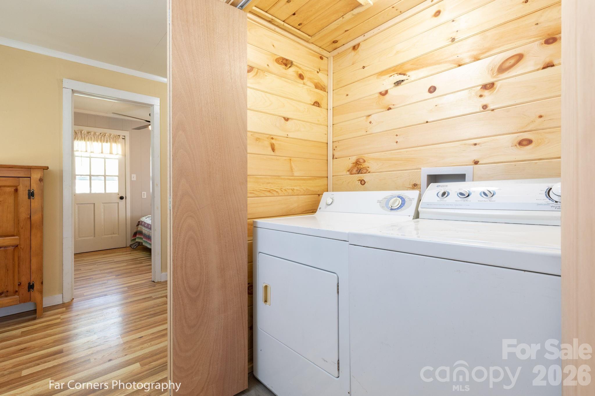2670 Dicks Creek Road Whittier, NC 28789 - Photo 6 of 21 a utility room with dryer and washer