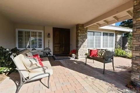 $2,495,000 | 3868 Avenida Feliz, Rancho Santa Fe, CA 92091