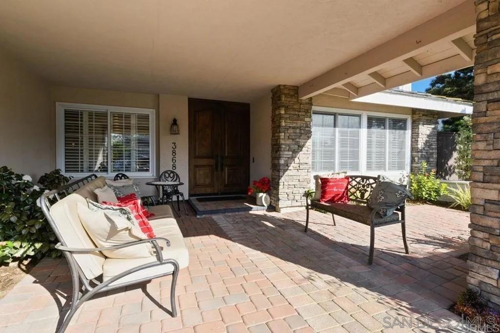 3868 Avenida Feliz Rancho Santa Fe, CA 92091 - Photo 3 of 32