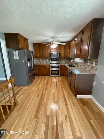 $420,000 | 184 Glenn Circle, Powell, TN 37849
