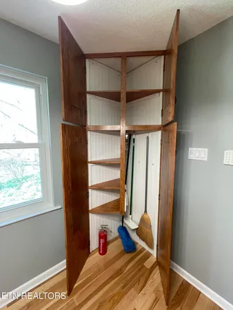 $420,000 | 184 Glenn Circle, Powell, TN 37849