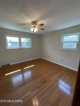 $420,000 | 184 Glenn Circle, Powell, TN 37849