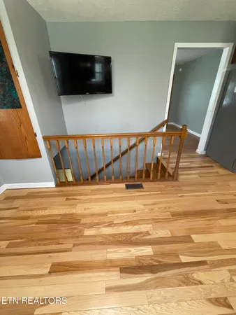 $420,000 | 184 Glenn Circle, Powell, TN 37849