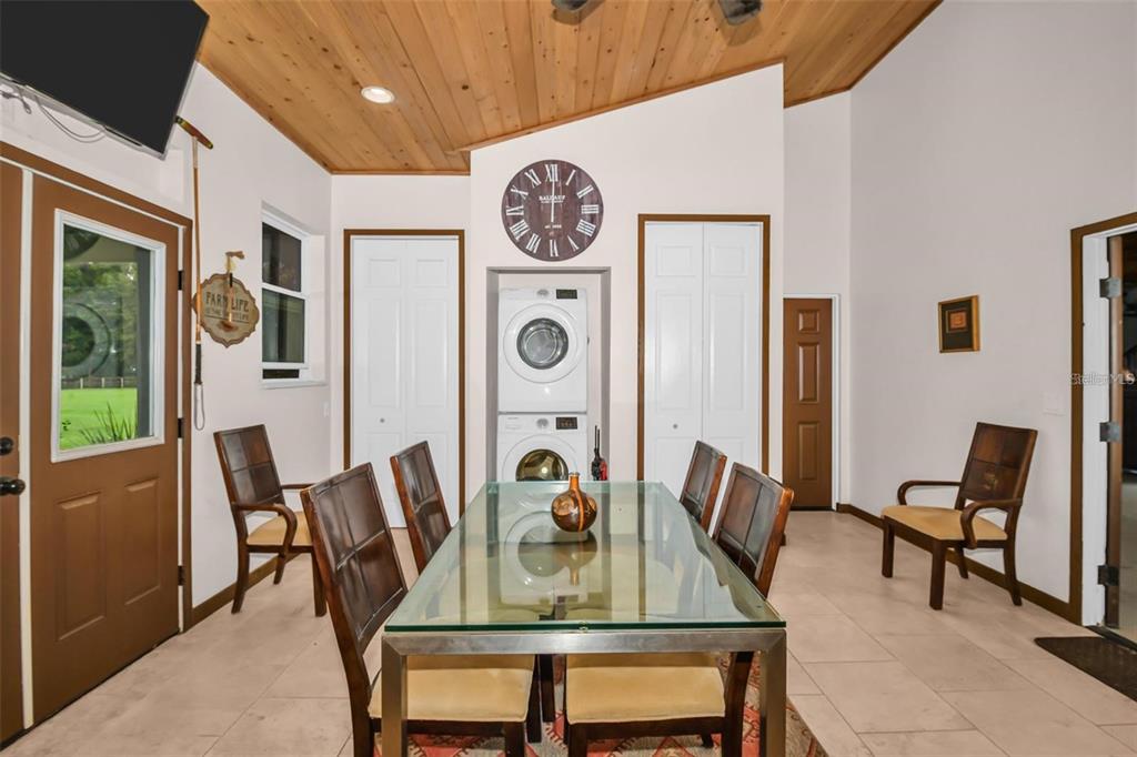 6155 Northwest 145th Avenue Road Morriston, FL 32668 - Photo 8 of 29