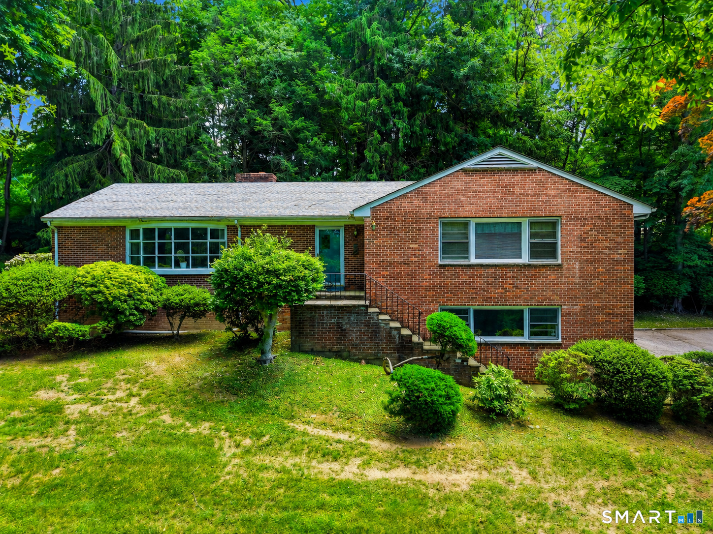 10 Joan Road Stamford, CT 06905 - Photo 1 of 33