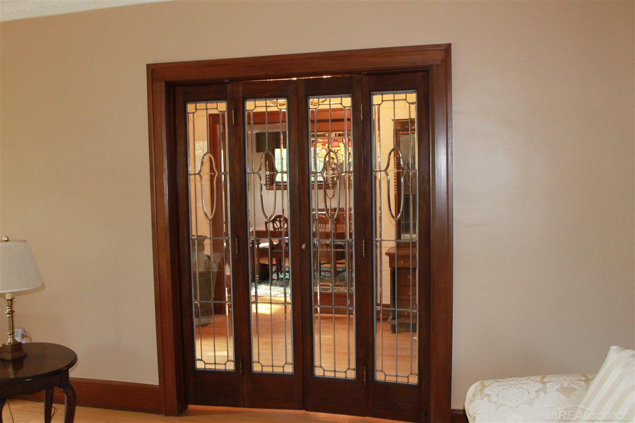 1242 Devonshire Road Grosse Pointe, MI 48230 - Photo 9 of 70 31246129-8.JPG