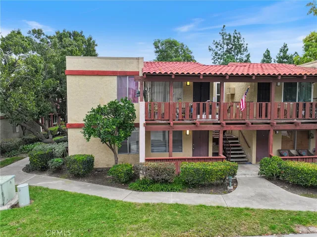 $435,000 | 1000 West MacArthur Boulevard, Unit 113, Santa Ana, CA 92707