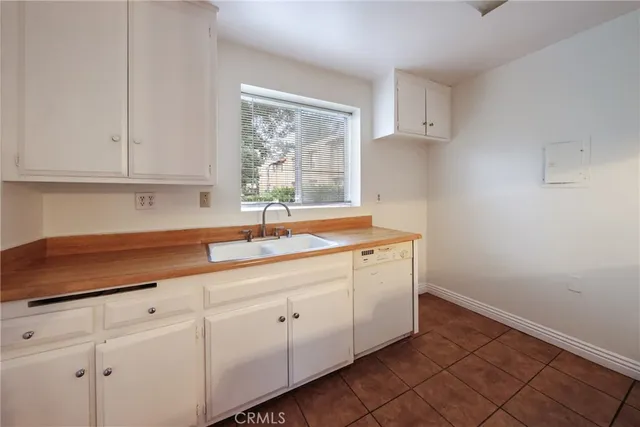 $435,000 | 1000 West MacArthur Boulevard, Unit 113, Santa Ana, CA 92707