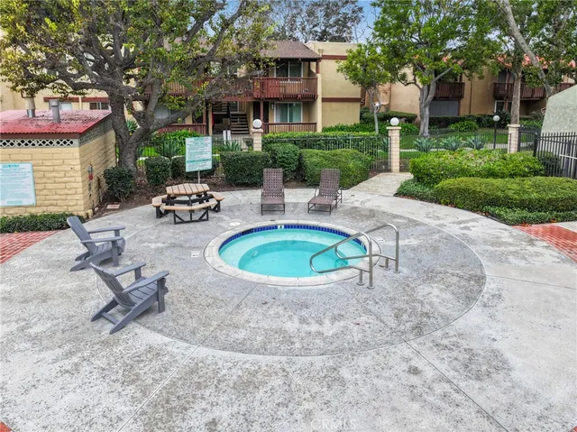 $435,000 | 1000 West MacArthur Boulevard, Unit 113, Santa Ana, CA 92707