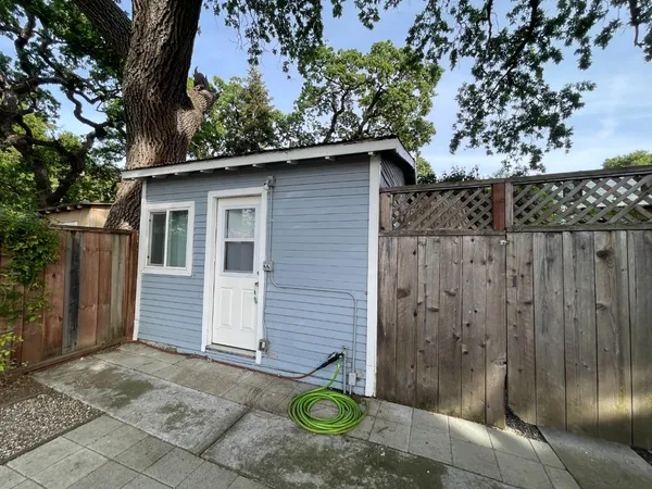 $4,200 | 46 Amherst Avenue, Menlo Park, CA 94025