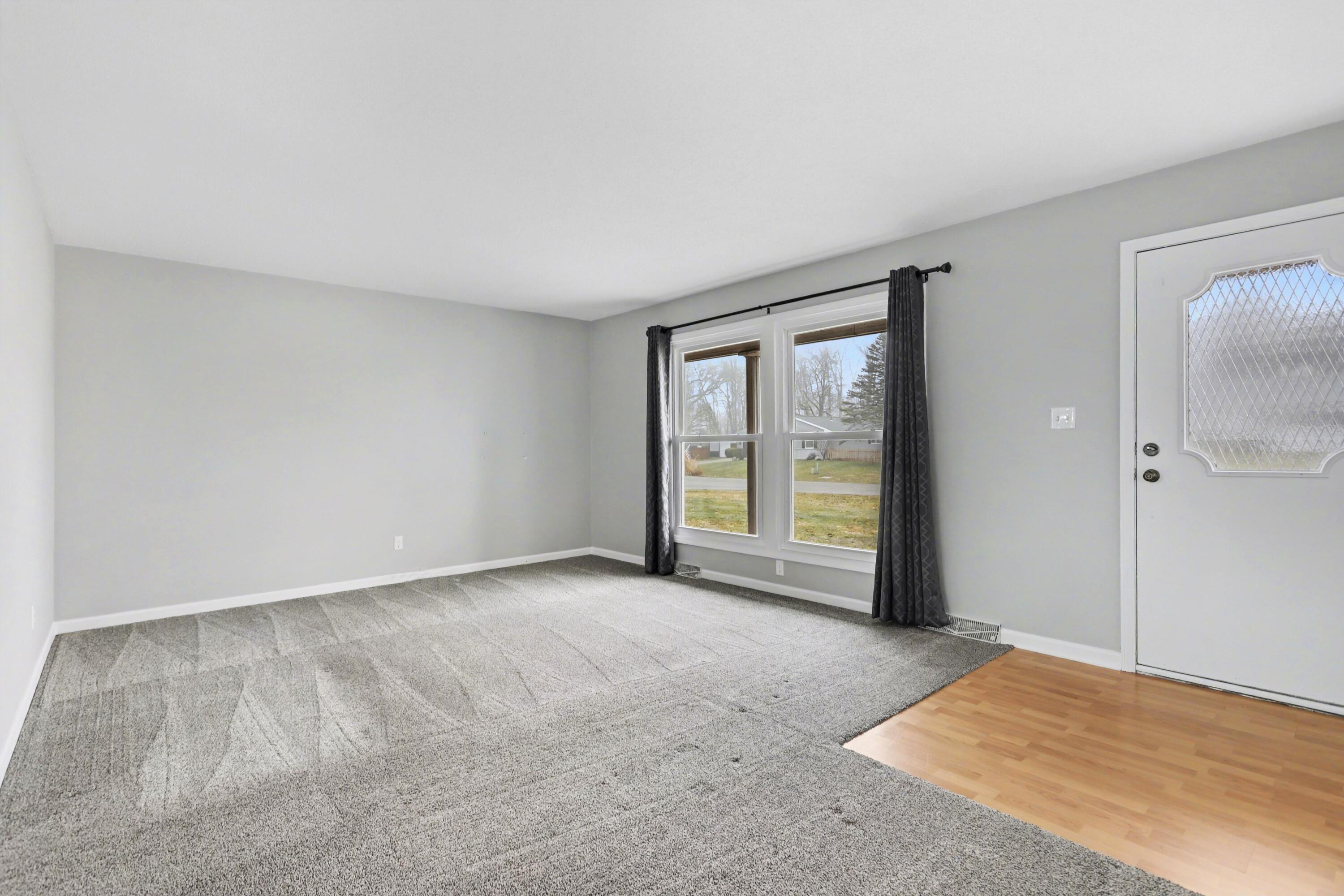 56846 Feather Court Three Rivers, MI 49093 - Photo 5 of 20 006_file_2928