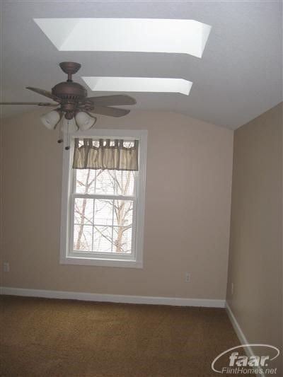 710 3rd Street Fenton, MI 48430 - Photo 13 of 14 20261195-12.JPG